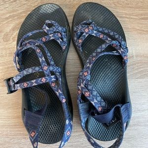 Chacos size 8